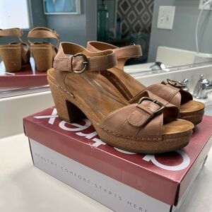 Aetrex Tory Open Toe Heels